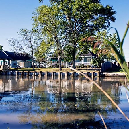 RacelandA Chateau On The Bayou Bed & Breakfast住宿加早餐旅馆 外观 照片